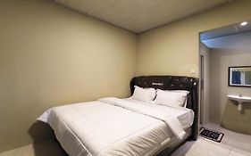 RedDoorz near Taman Merdeka Metro Lampung